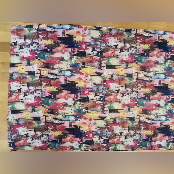 🐈‍⬛🌟Fantastic Cats Ensemble Scarf Oulined in Metallic Gold | 29”W x 70”L - Picture 8 of 17